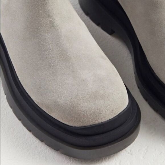 NEW Urban Outfitters UO Men's Mason Grey Boots 9 - Picture 3 of 5